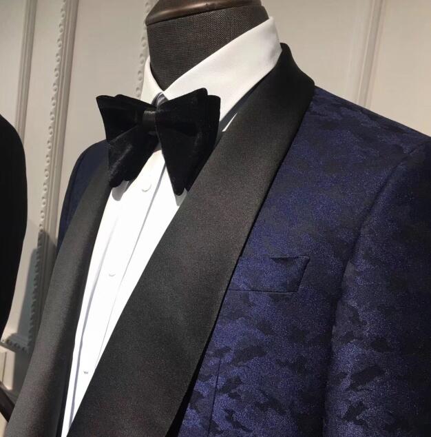 南(nán)京西(xī)服定做(zuò)公司的(de)售後服務是(shì)有(yǒu)保障的(de)