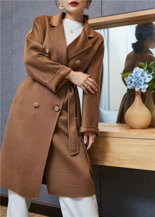 大(dà)衣定制(zhì)